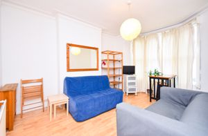 Living room- click for photo gallery